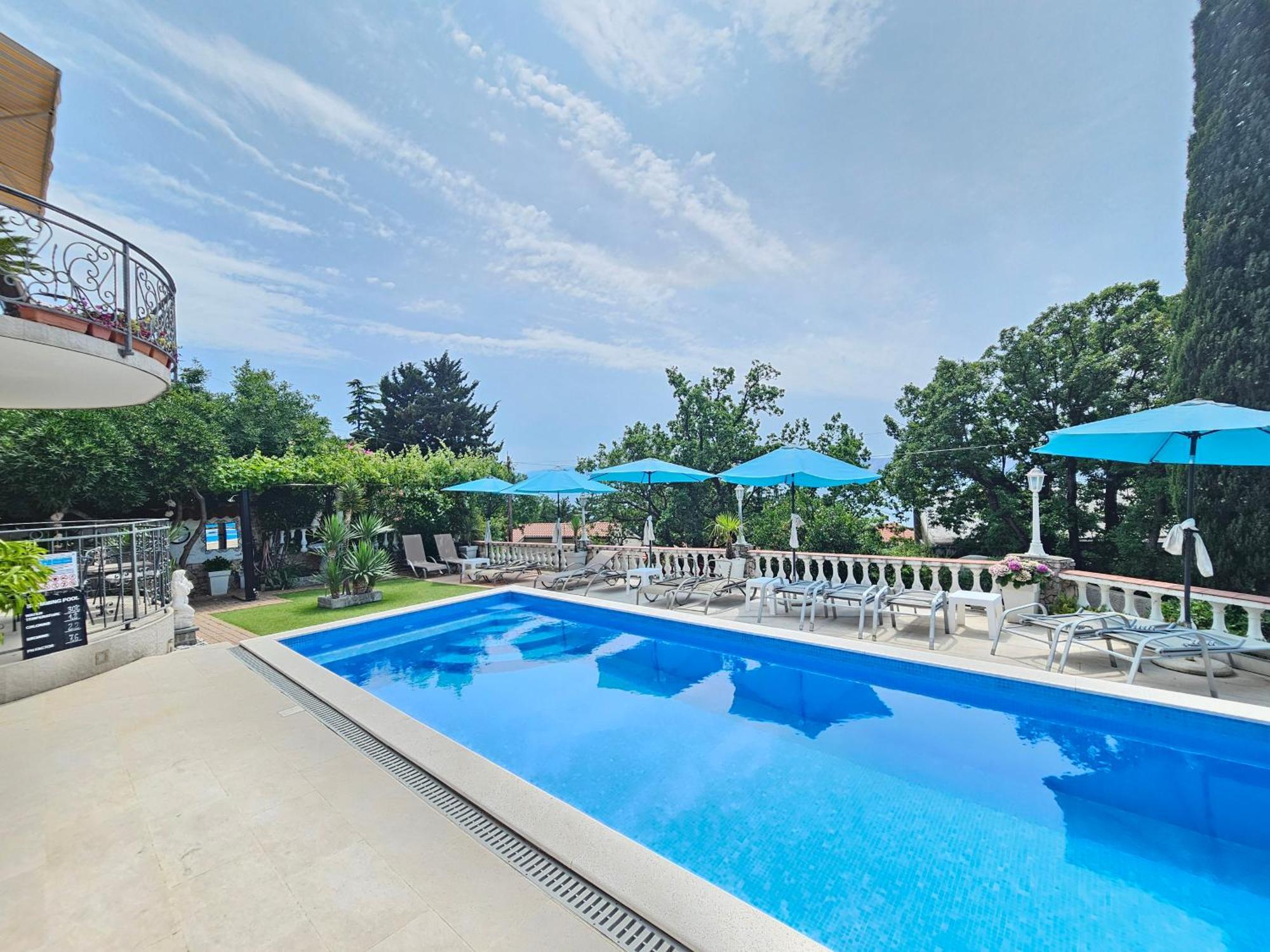 Apartments Villa Vera نوفي فينودولسكي المظهر الخارجي الصورة
